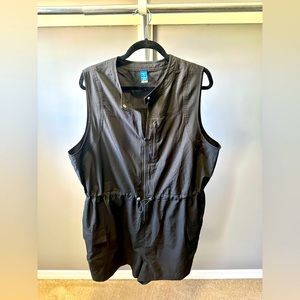 🖤Old Navy Utility Romper - Size XL🖤